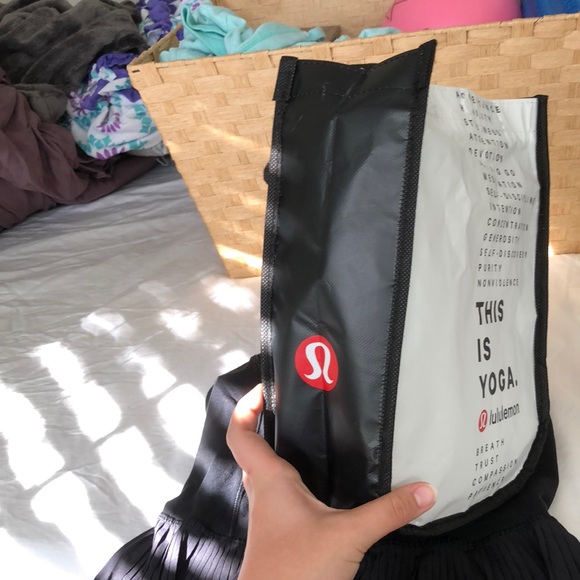 Top and bag - Picture 6 of 6